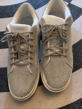 Women's Sparkle Lace-Up Sneakers in Silver